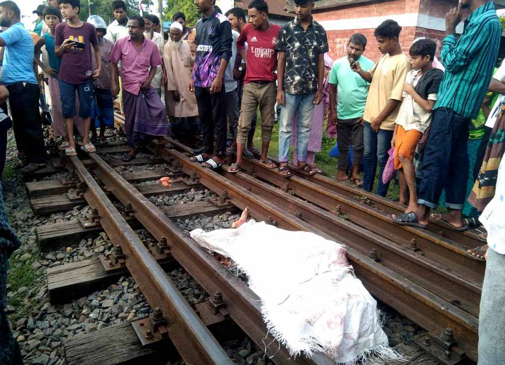 ফুলবাড়ীতে ট্রেনে কাটা পড়ে বৃদ্ধ নিহত